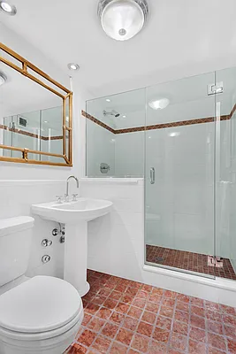 Sold by Douglas Elliman | media 24