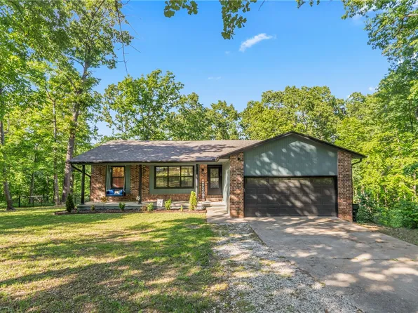 104 Red Fox Rd NE, Gravette, AR 72736