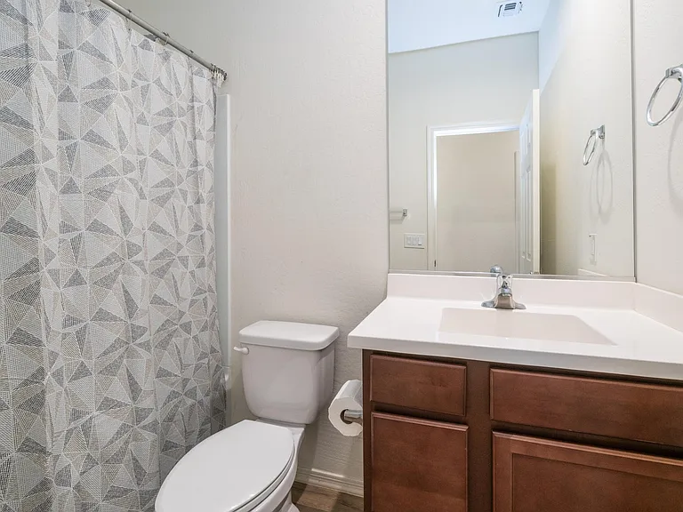 10872 W Marshall Ave — Photo 14