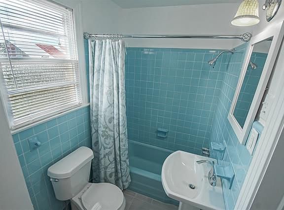 5th image of 4321 Touro St