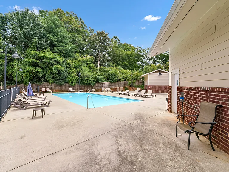 1000 E Woodlawn Rd #417 — Photo 20