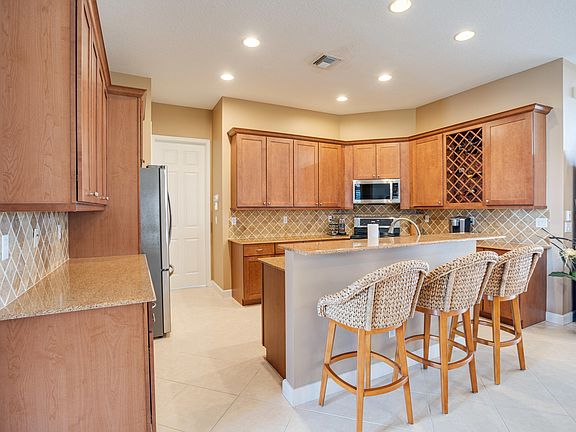 3rd image of 9059 Short Chip Cir