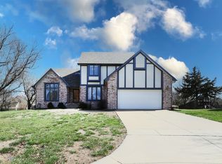 2544 N Fox Run Ct, Wichita, KS 67226
