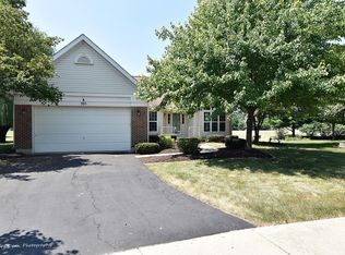 101 Cold Spring Ct, Aurora, IL 60506