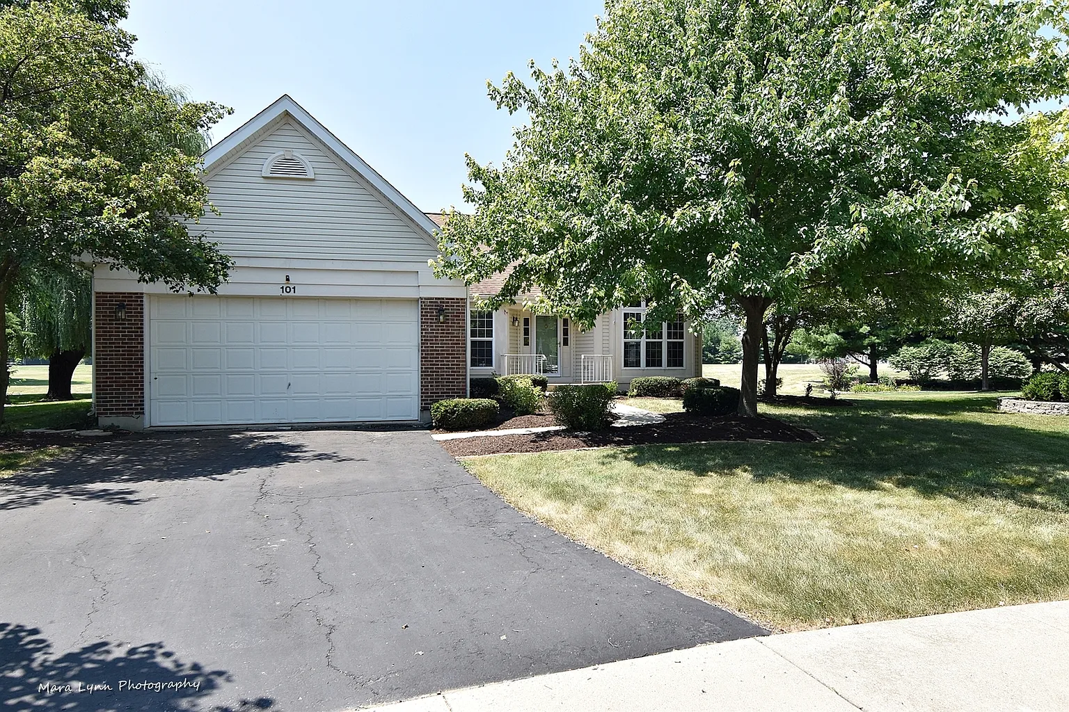 101 Cold Spring Ct photo 1
