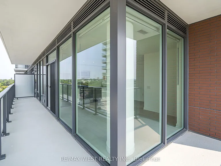 4010 Eglinton Ave W #815 — Photo 18