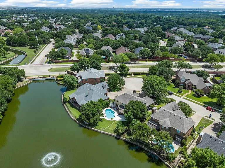 351 Cove Dr — Photo 42