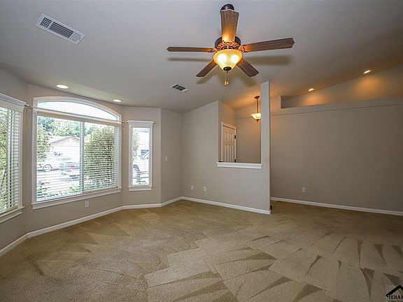 4th image of 1375 Donita Dr