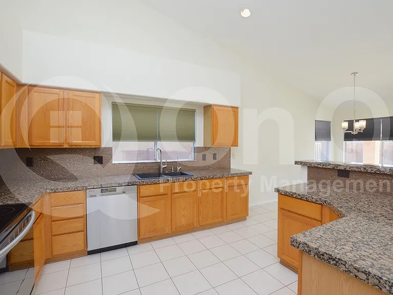 3161 W Genoa Way — Photo 4