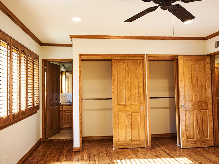 4720 Hayman Ave — Photo 36