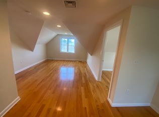 100 Marblehead St #3, North Andover, MA 01845