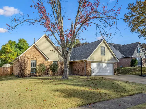 6356 Eastbrier Dr, Bartlett, TN 38135