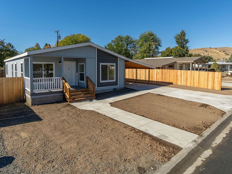 1st image of 451 SE Council Dr