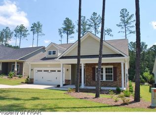 34 Glen Bend Ct, Spring Lake, NC 28390