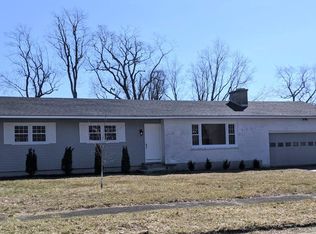 89 Palomino Dr, Pittsfield, MA 01201