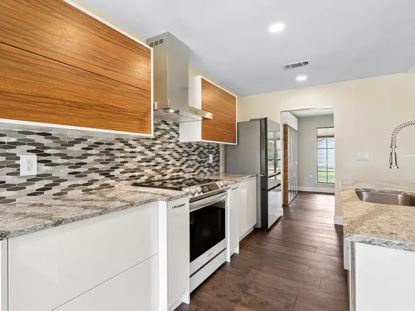 30 Ashford Ct, Mary Esther, FL 32569