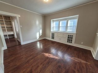 2400 Elizabeth Ave, Des Moines, IA 50317