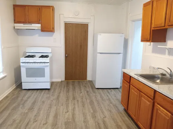 321 N 29th St, Milwaukee, WI 53208