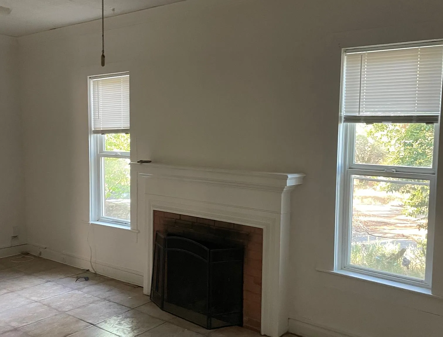 2 bed, 1150 sqft, $1,999 — Photo 1