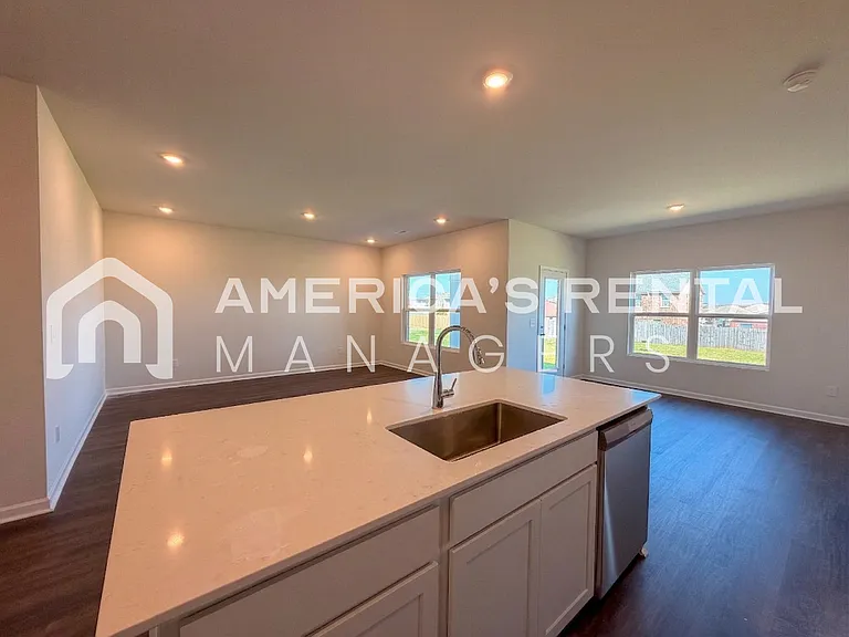 3376 Feldspar Dr SW — Photo 16