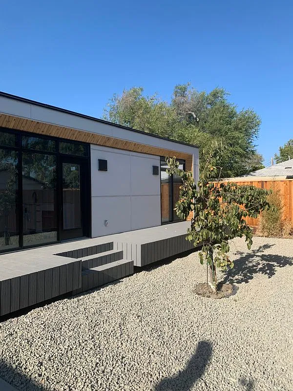 2 bed, 1.0 bath, 488 sqft, $1,850 — Photo 2