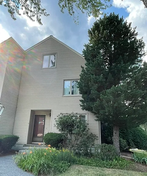 Great Rd — Photo 1