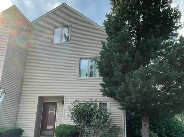 (undisclosed Address), Acton, MA 01720