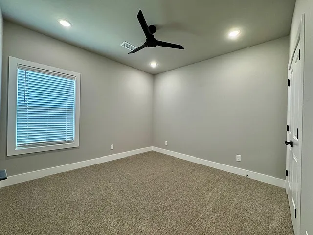 1700 Jensen Ave — Photo 27