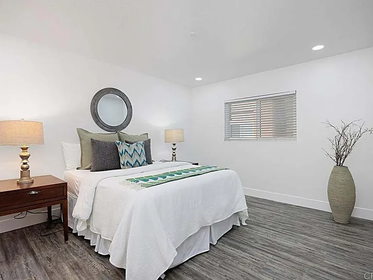 522 Calle Montecito #113 — Photo 8