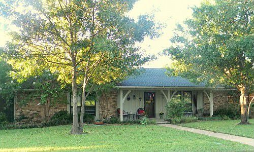 1st image of 421 High Brook Dr