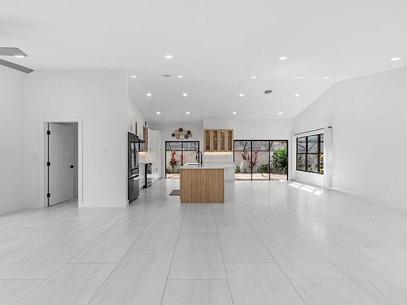 2nd image of 21326 Campo Allegro Dr