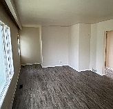 5th image of 85 Elmwood Rd
