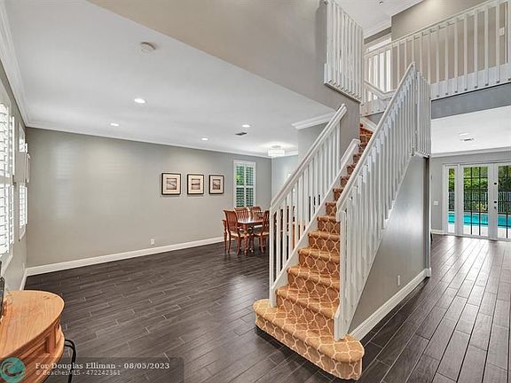 3rd image of 4228 Laurel Ridge Cir