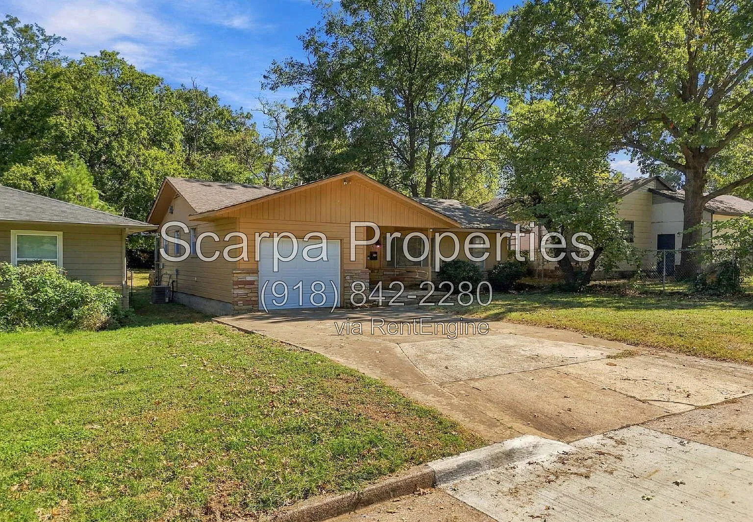 3 bed, 1.0 bath, 964 sqft, $1,395 — Photo 2