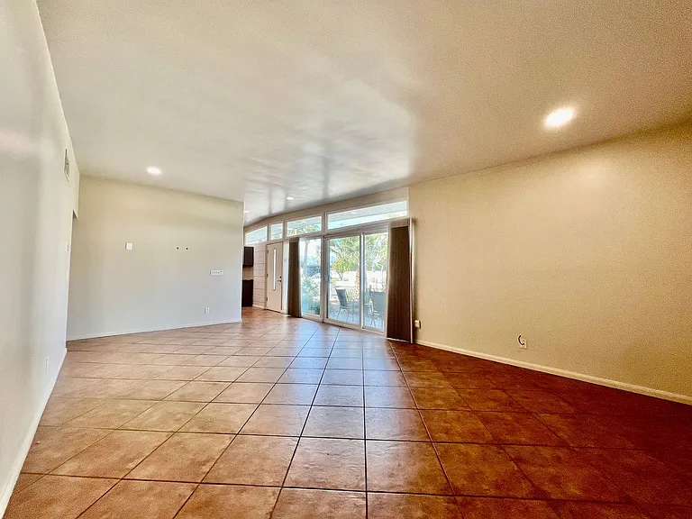 3663 E Paseo Barbara — Photo 14