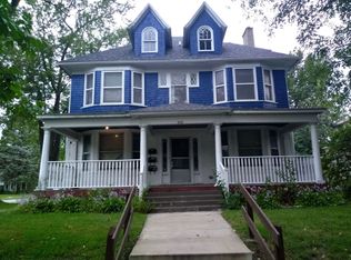 602 E 14th St.No Maintenance Without Approval, Davenport, IA 52803