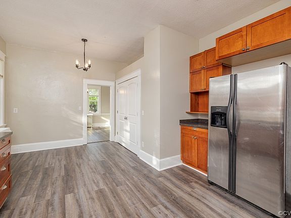 4th image of 127 W End Blvd