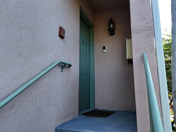 3rd image of 12118 Saint Andrews Pl APT 207