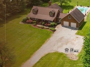 426 Bostic Rd, Gallipolis, OH 45631