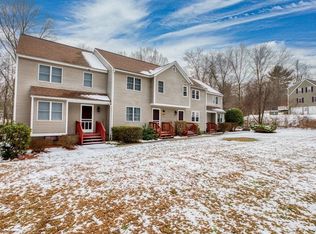 26 Ryan Rd APT 3, North Brookfield, MA 01535