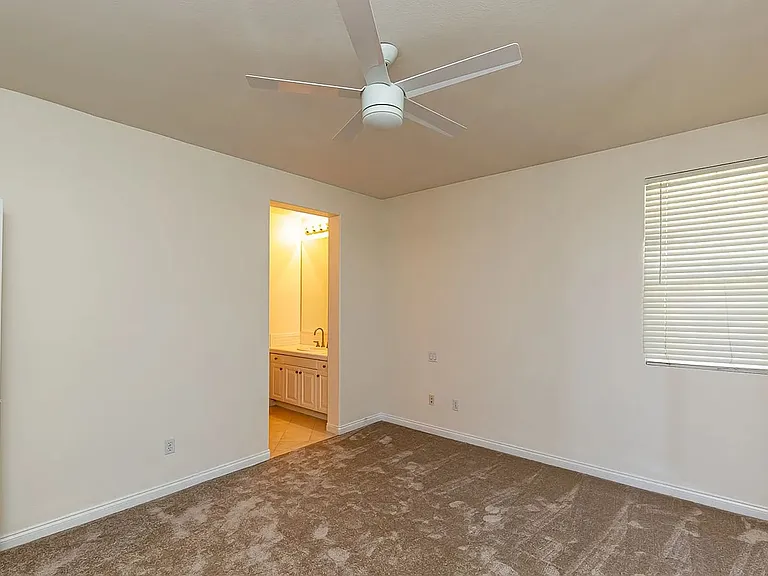 2515 Ridgegate Row — Photo 17