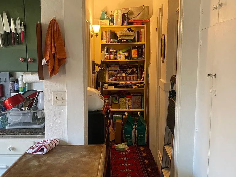 Alder St — Photo 8