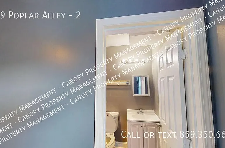 209 Poplar St #2 — Photo 12