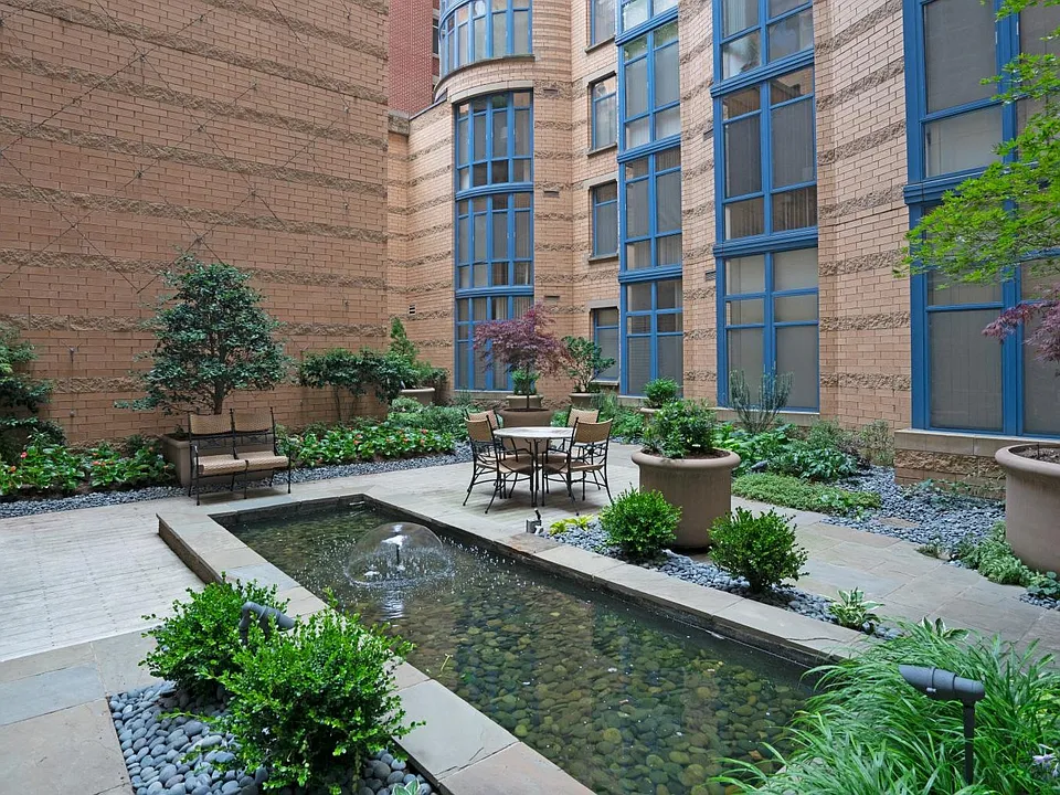 Building Photo 5