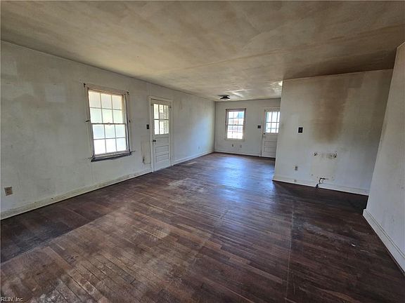 2nd image of 209 Malita St