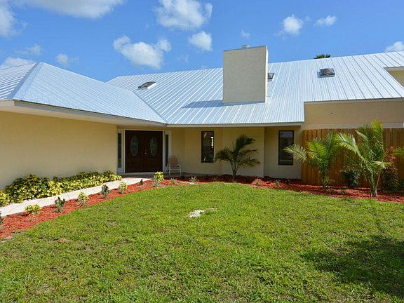 3rd image of 147 N Naranja Avenue