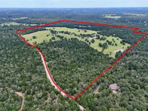 705 Antioch Rd, Paige, TX 78659