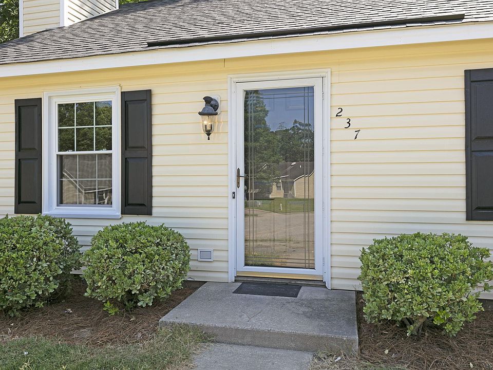 1st image of 237 Browning Ln