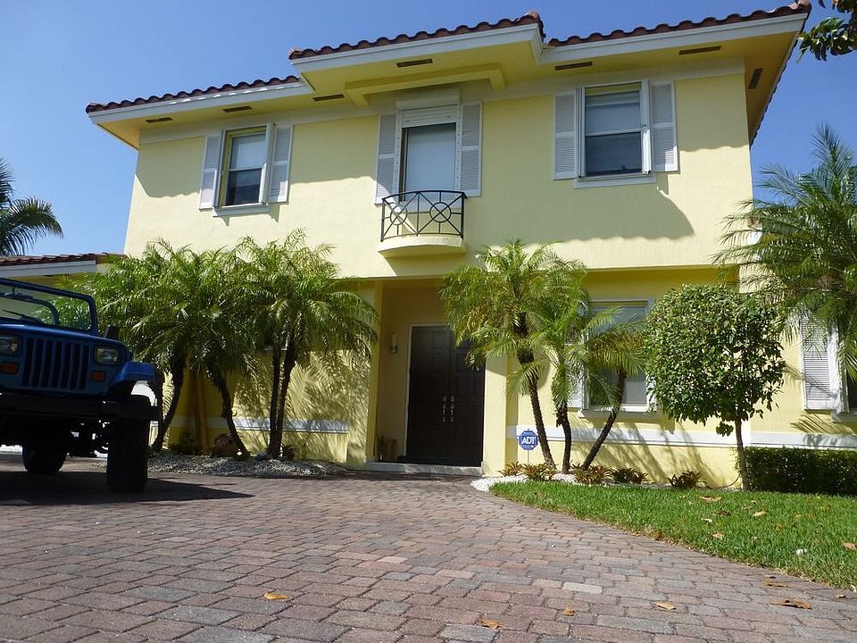 1st image of 5740 SW 59th Ct