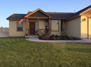 1045 W 12th S, Mountain Home, ID 83647